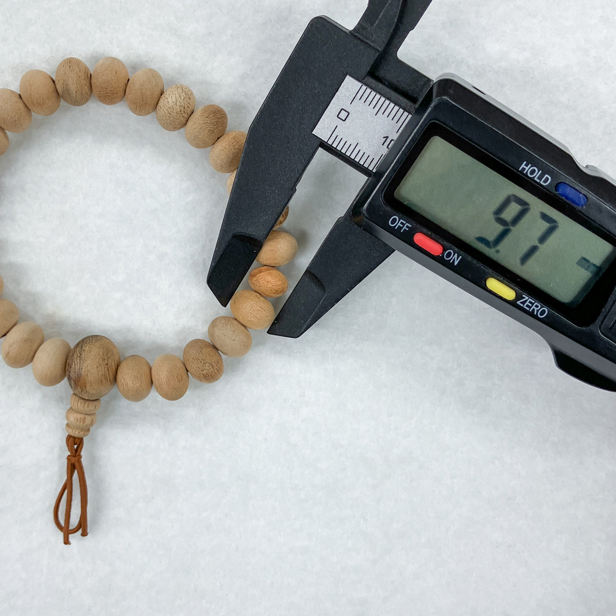 Japan Exclusive] 10mm Agarwood Oval Beads Bracelet (one of a kind