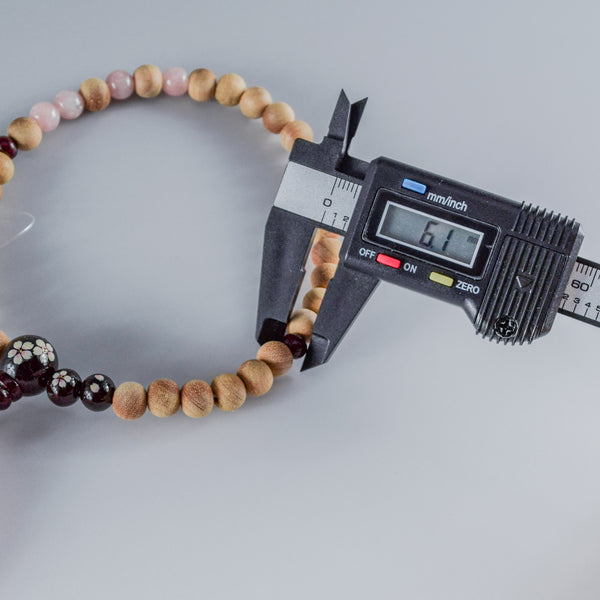 8mm/13mm Cherry Blossoms Wood With Rosewood Makie Beads Strawberry quartz Juzu One-handed Prayer Beads 2 types