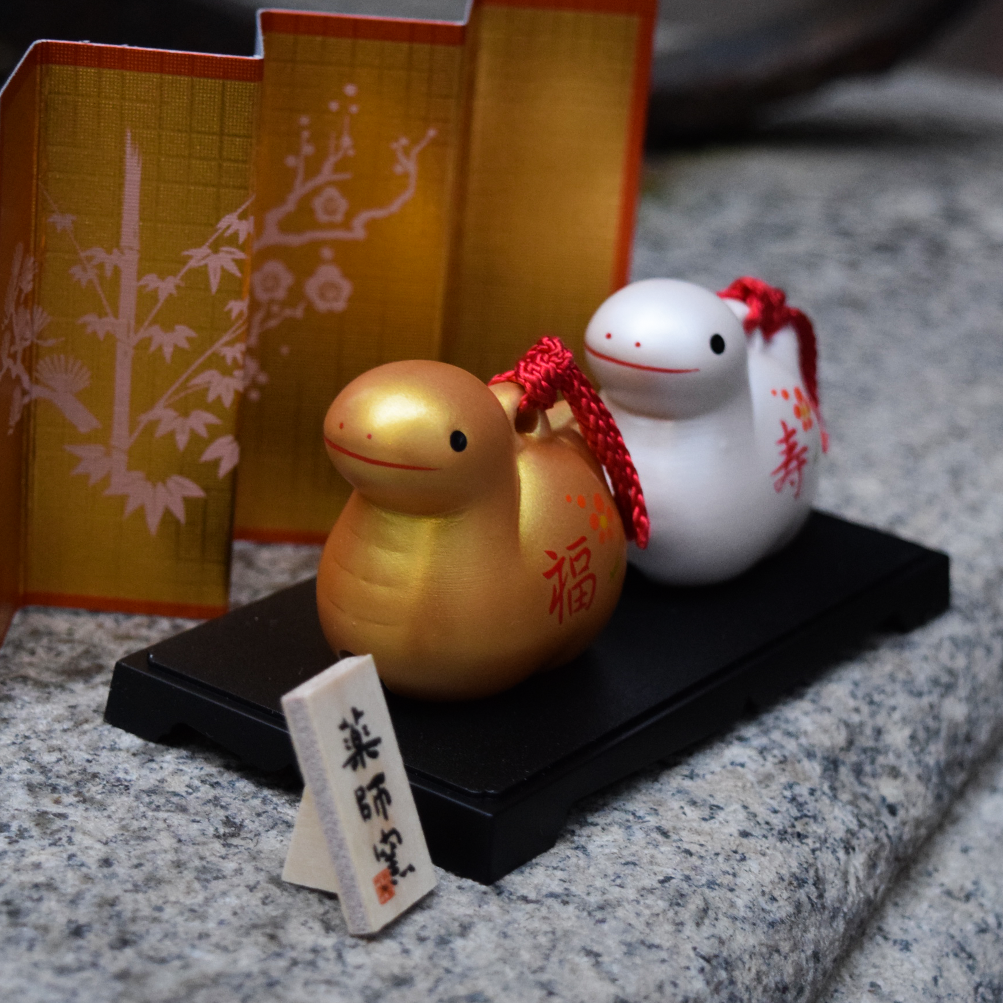 2025年 招福 干支巳 新年 薬師窯 置物 – 京都あさひ屋-Kyoto Asahiya 2025年 招福 干支巳 新年 薬師窯 置物 – 京都あさひ屋-Kyoto Asahiya