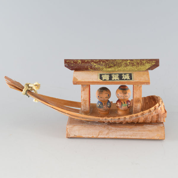 Japanese Coupple Dolls Figurine Wood Tradition Ornament Charms Home decor