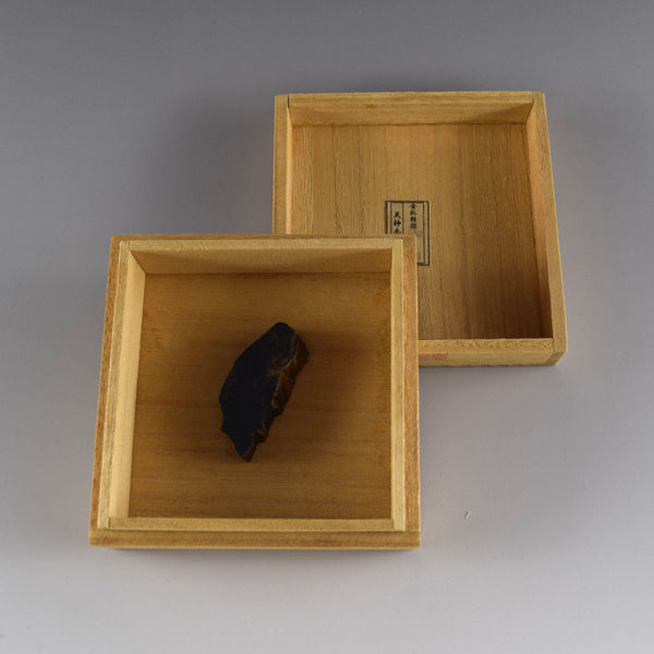 4.2cm×1.8cm×1.1cm 特選 沈香 ウッド 桐箱付 (1点もの)