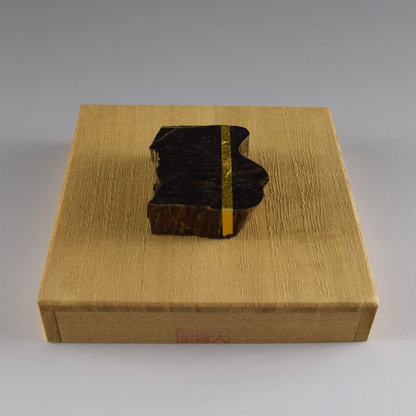 [Japan Exclusive] 4.0cm×3.6cm×1.2cm Agarwood (one of a kind)