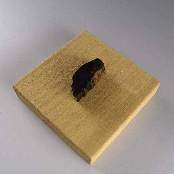 4.2cm×1.8cm×1.1cm 特選 沈香 ウッド 桐箱付 (1点もの)