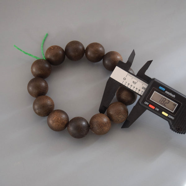[Japan Exclusive] 18mm Agarwood beads Bracelet Used (one of a kind)