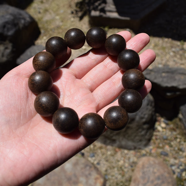[Japan Exclusive] 18mm Agarwood beads Bracelet Used (one of a kind)