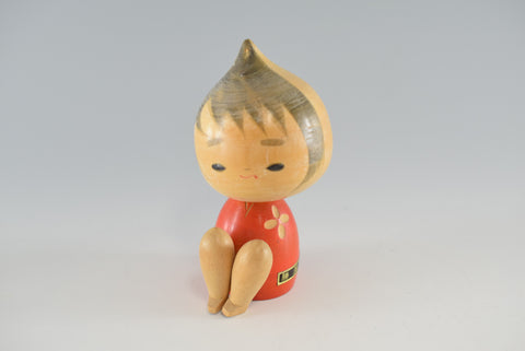 伝統的 日本の人形 置物 木製装飾品 チャーム ホームデコレーション