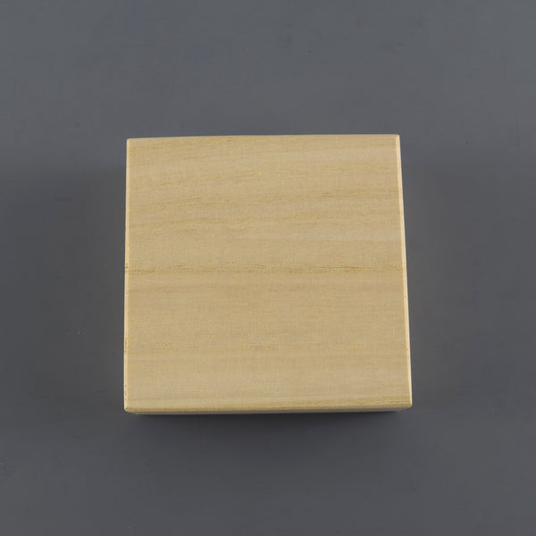 9.5×9.5cm Inro Kiri Paulownia Wooden Box with White Cloth