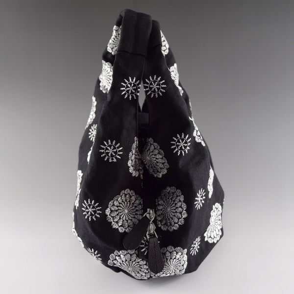 Polyester Handbag Tote bag - Chrysanthemum Flower Pattern, Black